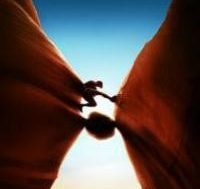 127-hours-movie-poster-can-you-spot-the-illusion-image_398023