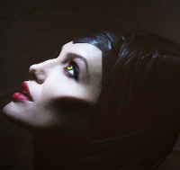 jolie-maleficent-reshoots