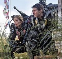 Emily-Blunt-and-Tom-Cruise-in-All-You-Need-is-Kill-2014-Movie-Image-200×200