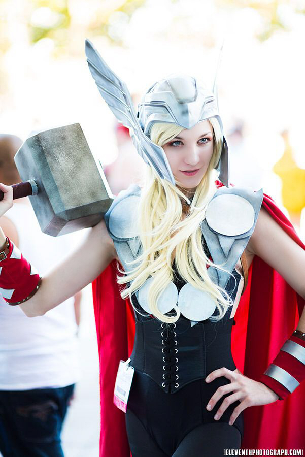 Lady Thor - Axis33