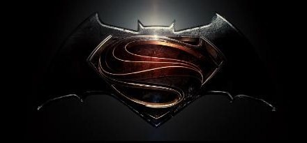 20 Second Batman V Superman Teaser Focuses On Costumes