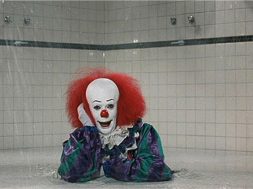 Pennywise_shower