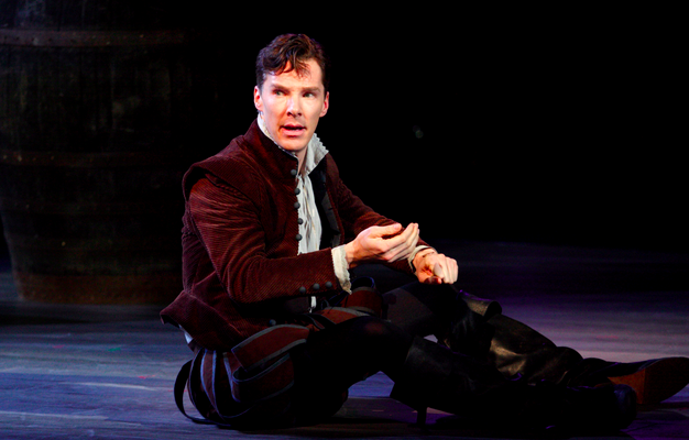 Cumberbatch Urges Against Theatre Piracy