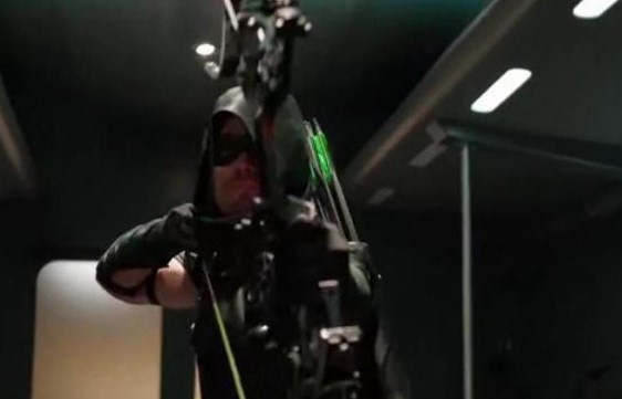 Two New Arrow Season 4 Teasers Released