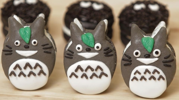 Totoro Macarons