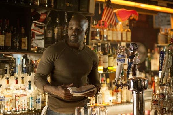 marvel-jessica-jones-mike-colter-600x399