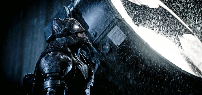 batman-v-superman-dawn-of-justice-bat-signal