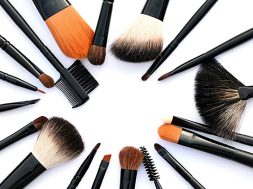 how_to_clean_makeup_brushes