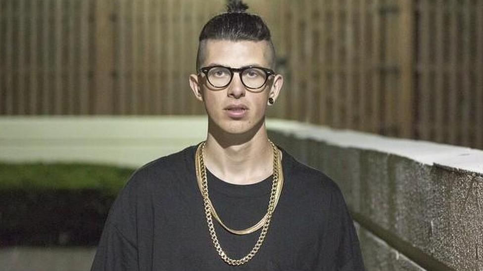 Controversial YouTuber Sam Pepper Deletes His Content