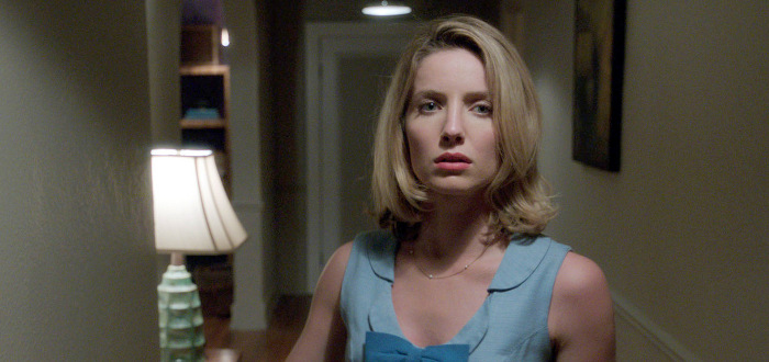 -Annabelle-Wallis-in-Annabelle