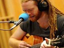 Newton Faulkner