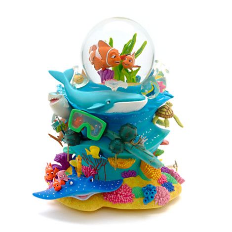 Finding Nemo Snow Globe