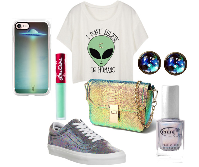 Alien and space inspired look for women. 
