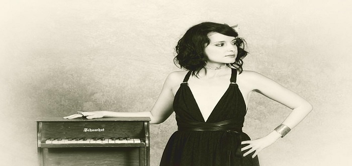 ‘Pretty Little Head’ – Eliza Rickman – Track of the Day