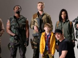 shane black the predator cast