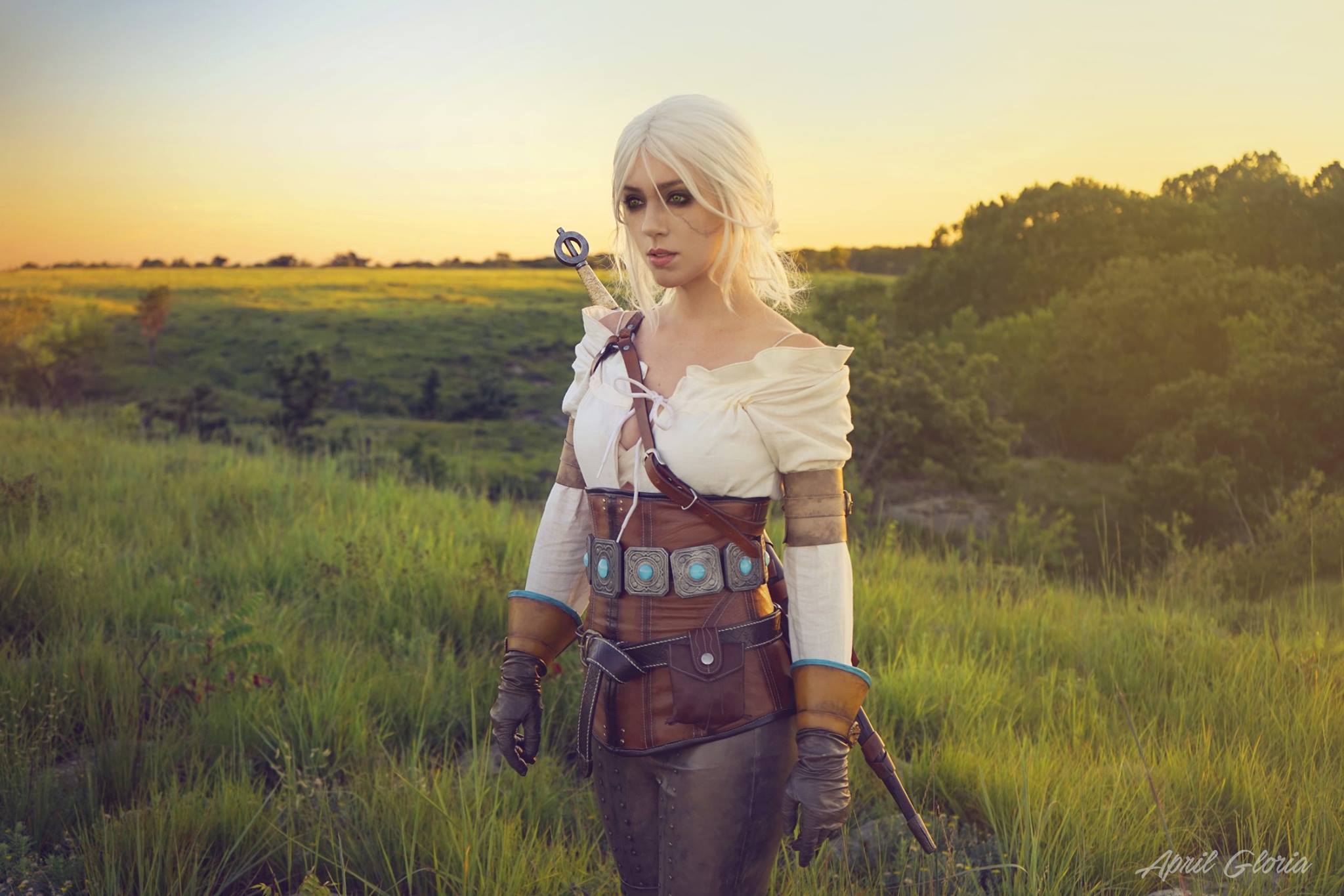 April Gloria - Ciri