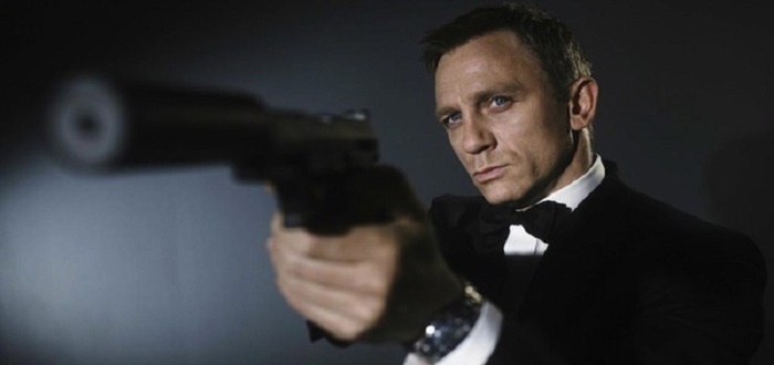 CONFIRMED! Daniel Craig Is Returning As 007