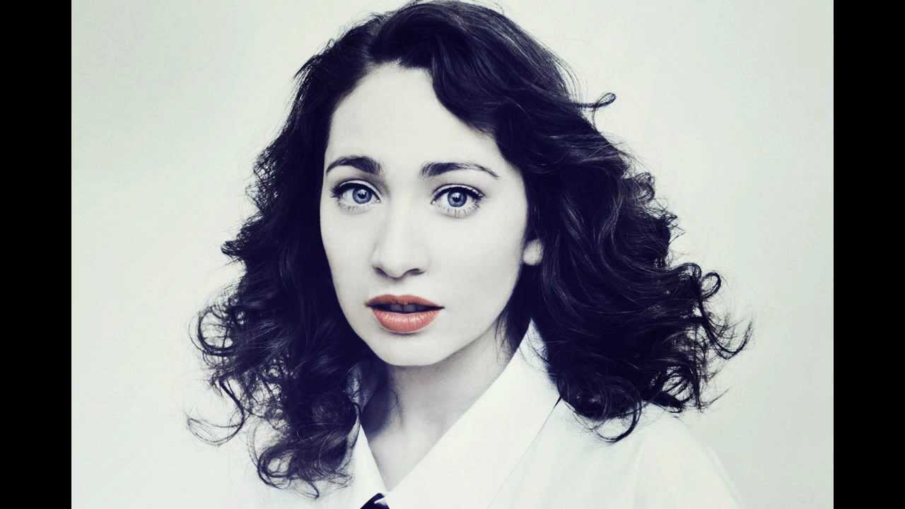 ‘Hotel Song’ – Regina Spektor – Track Of The Day